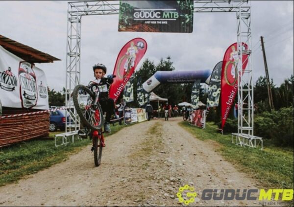 03d1727257aff6ae5e15a5ccefb365f4.jpg 9fdb016a8b606b207830aac1f7c3a0ba